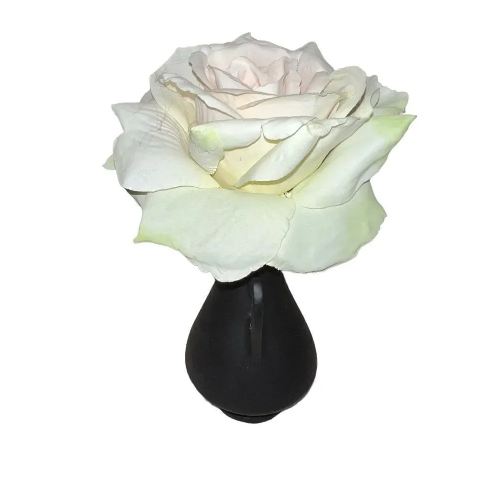 ‎Gorgeous large faux rose in a matte black vase